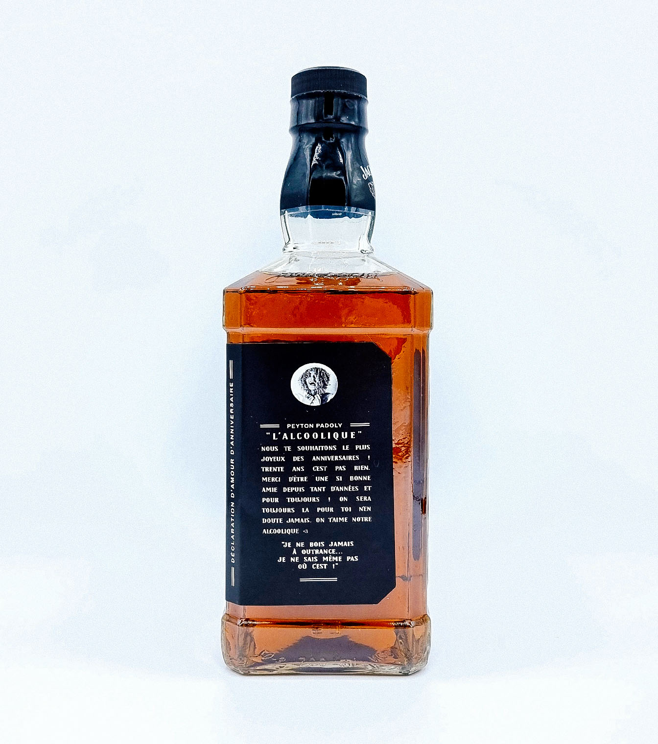 Personnalisation d'étiquette pour bouteille de Jack Daniel's